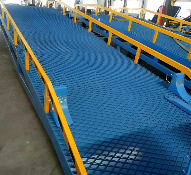 南口街道移动式液压登车桥